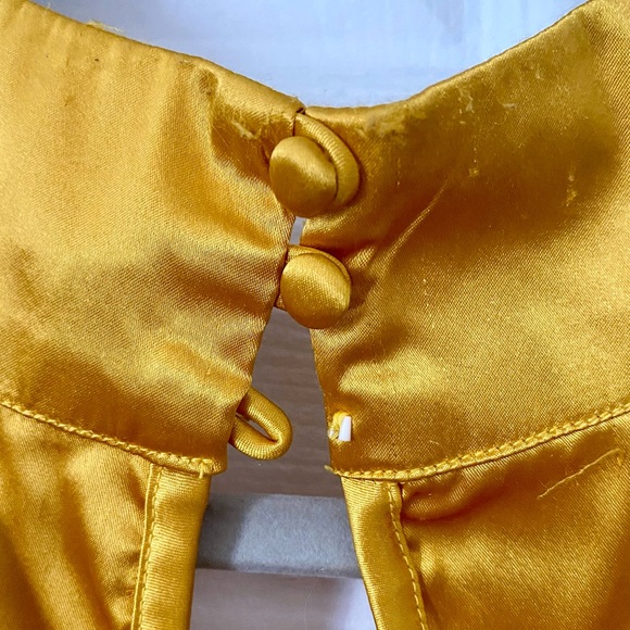 LE CHATEAU satiny yellow top for women size small - Picture 5 of 6